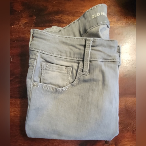 Old navy Rockstar jeans - Picture 1 of 3